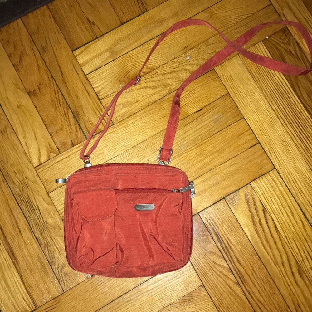 Baggallini purse